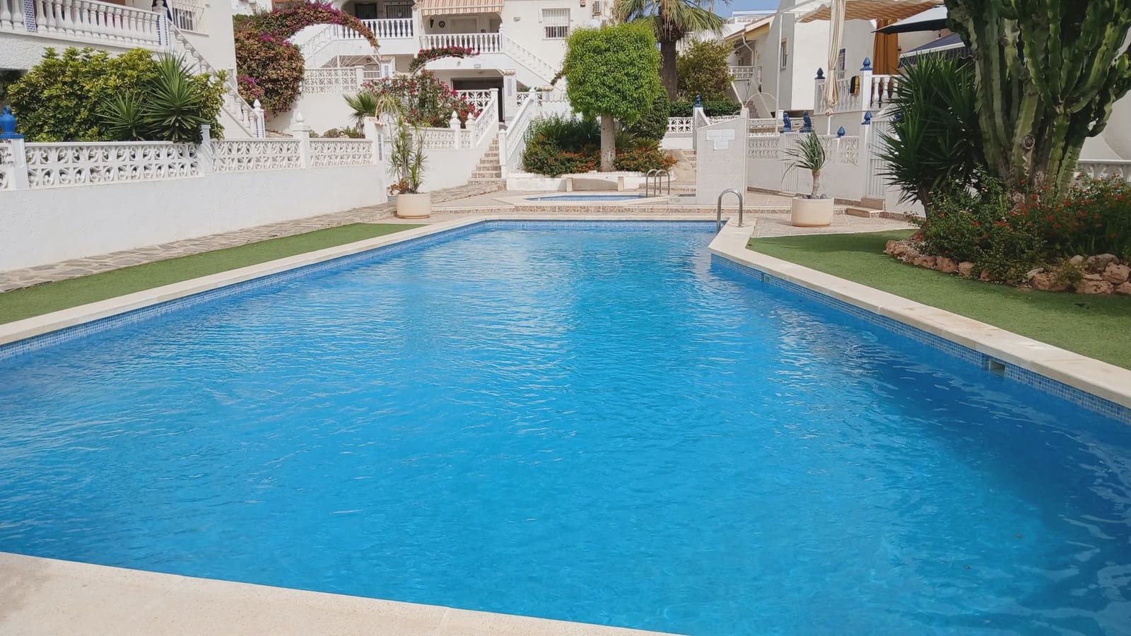 3 bedroom Townhouse for sale in Ciudad Quesada with pool - € 255,000 (Ref: 10050476)