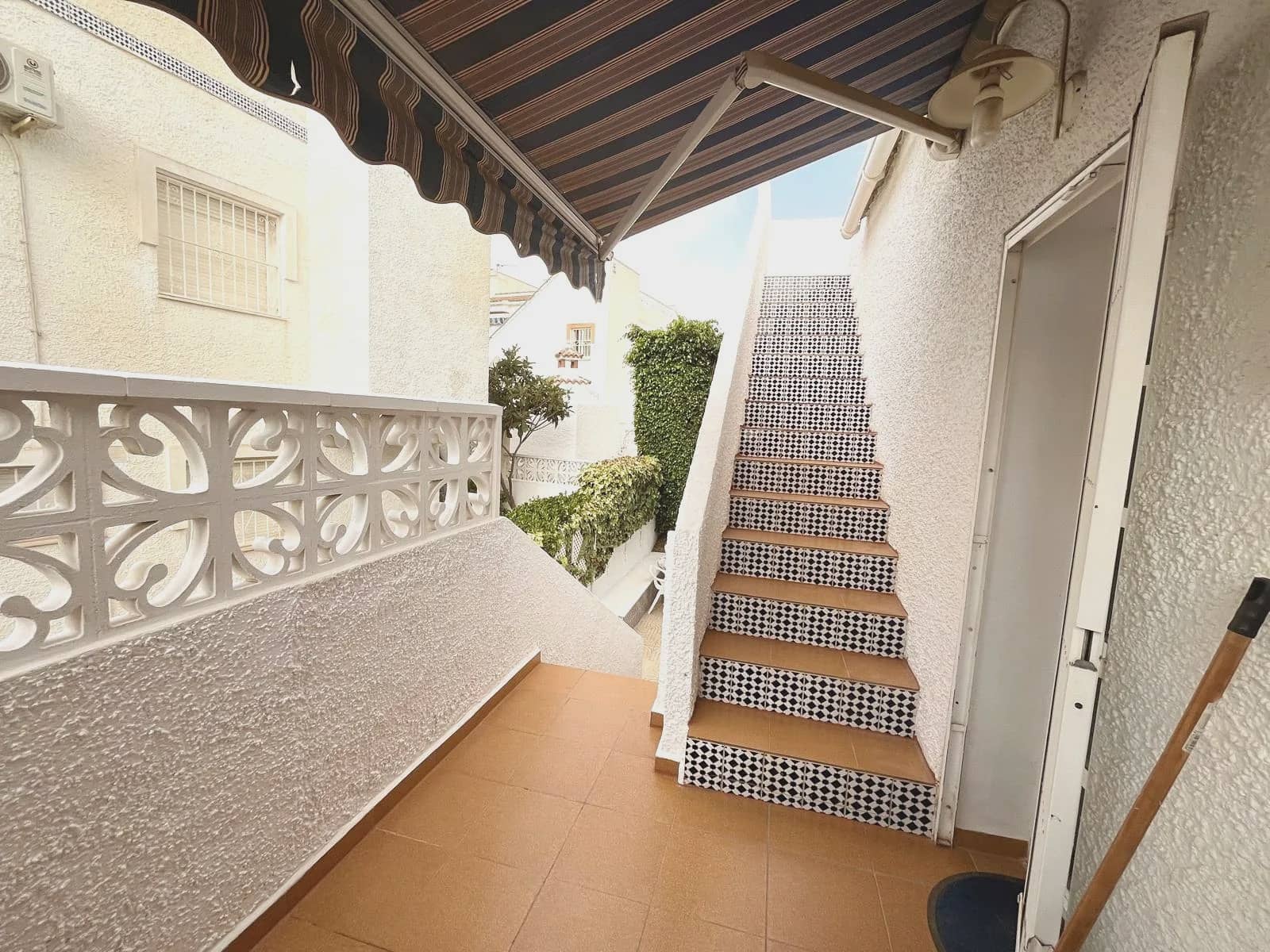 3 bedroom Townhouse for sale in Ciudad Quesada with pool - € 255,000 (Ref: 10050476)