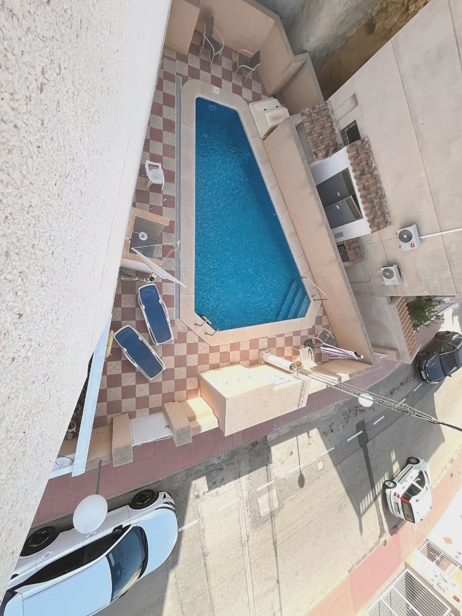 2 Zimmer Apartment zu verkaufen in Ciudad Quesada mit Pool - 170.000 € (Ref: 10050477)