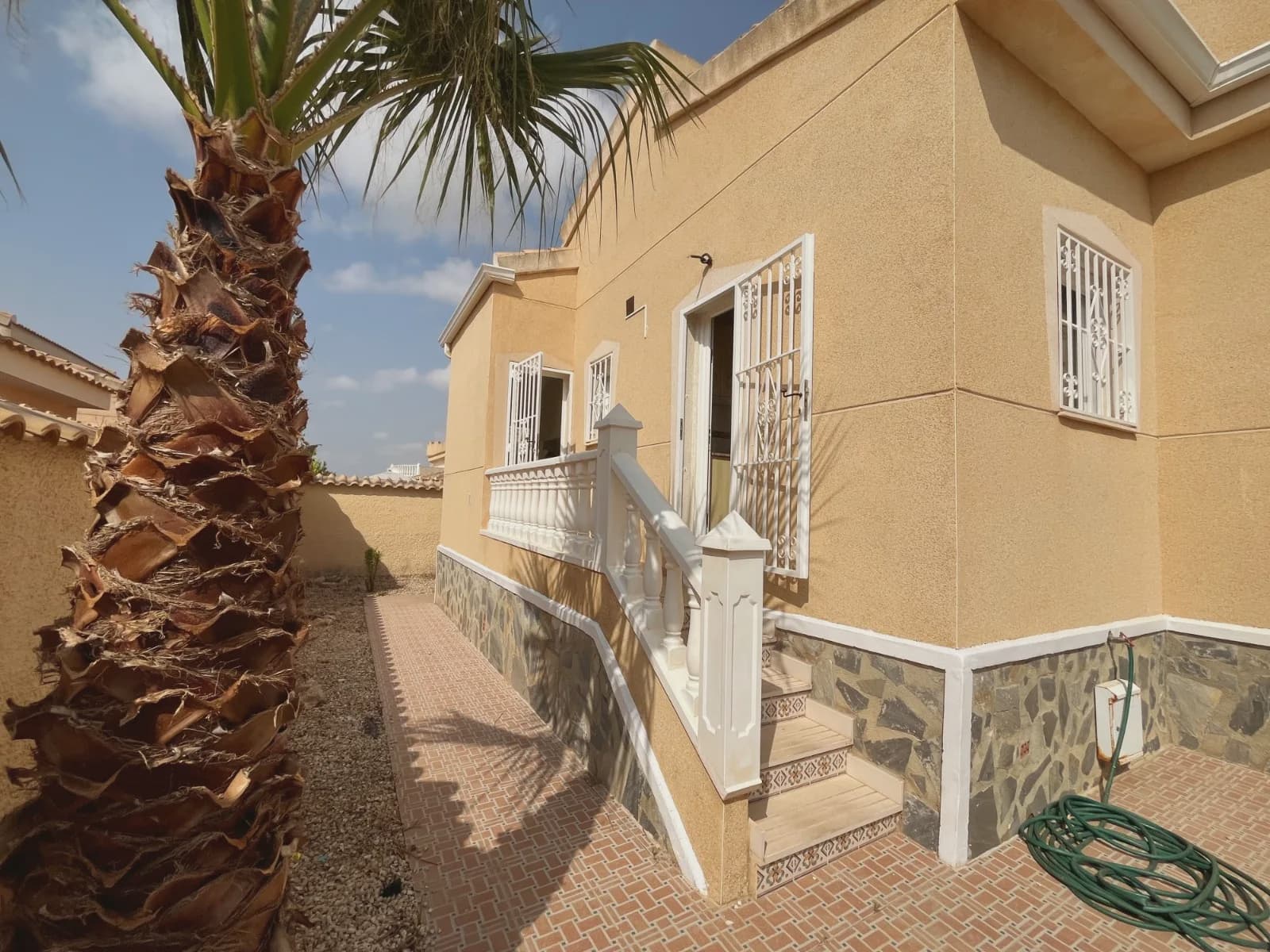 2 quarto Moradia para venda em Ciudad Quesada com piscina garagem - 249 000 € (Ref: 10050478)