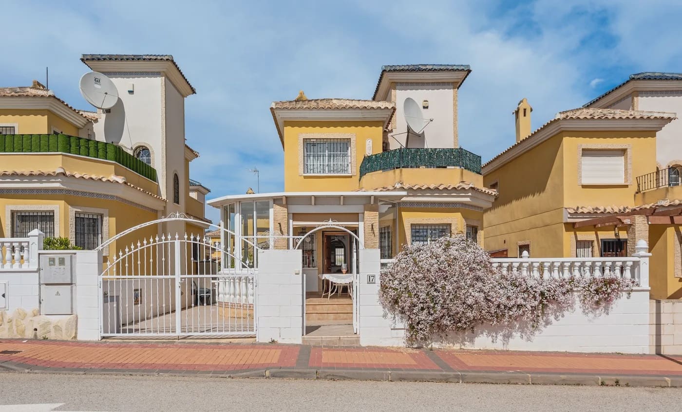 3 chambre Villa/Maison à vendre à Algorfa avec piscine garage - 280 000 € (Ref: 10050480)
