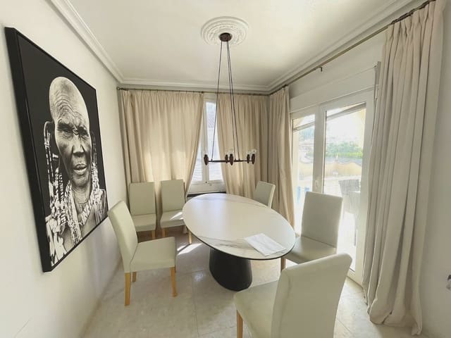 4 Zimmer Villa zu verkaufen in Ciudad Quesada, Rojales mit Pool - 585.000 € (Ref: 10050481)