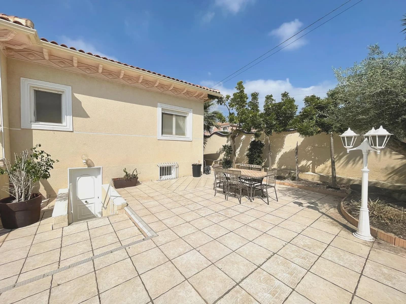 4 Zimmer Villa zu verkaufen in Ciudad Quesada mit Pool - 585.000 € (Ref: 10050481)
