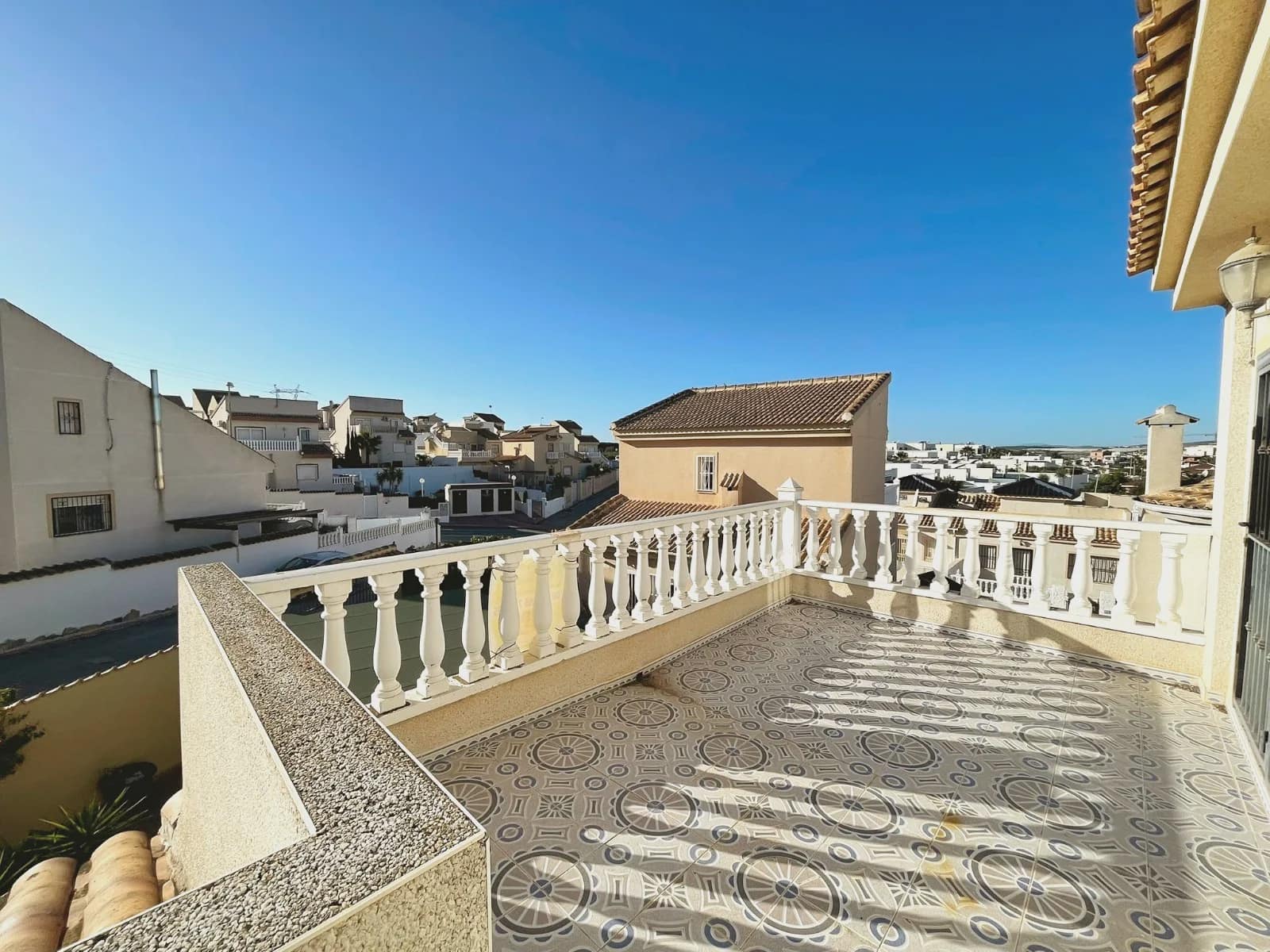 3 soverom Villa til salgs i Ciudad Quesada med svømmebasseng garasje - € 285 000 (Ref: 10050484)