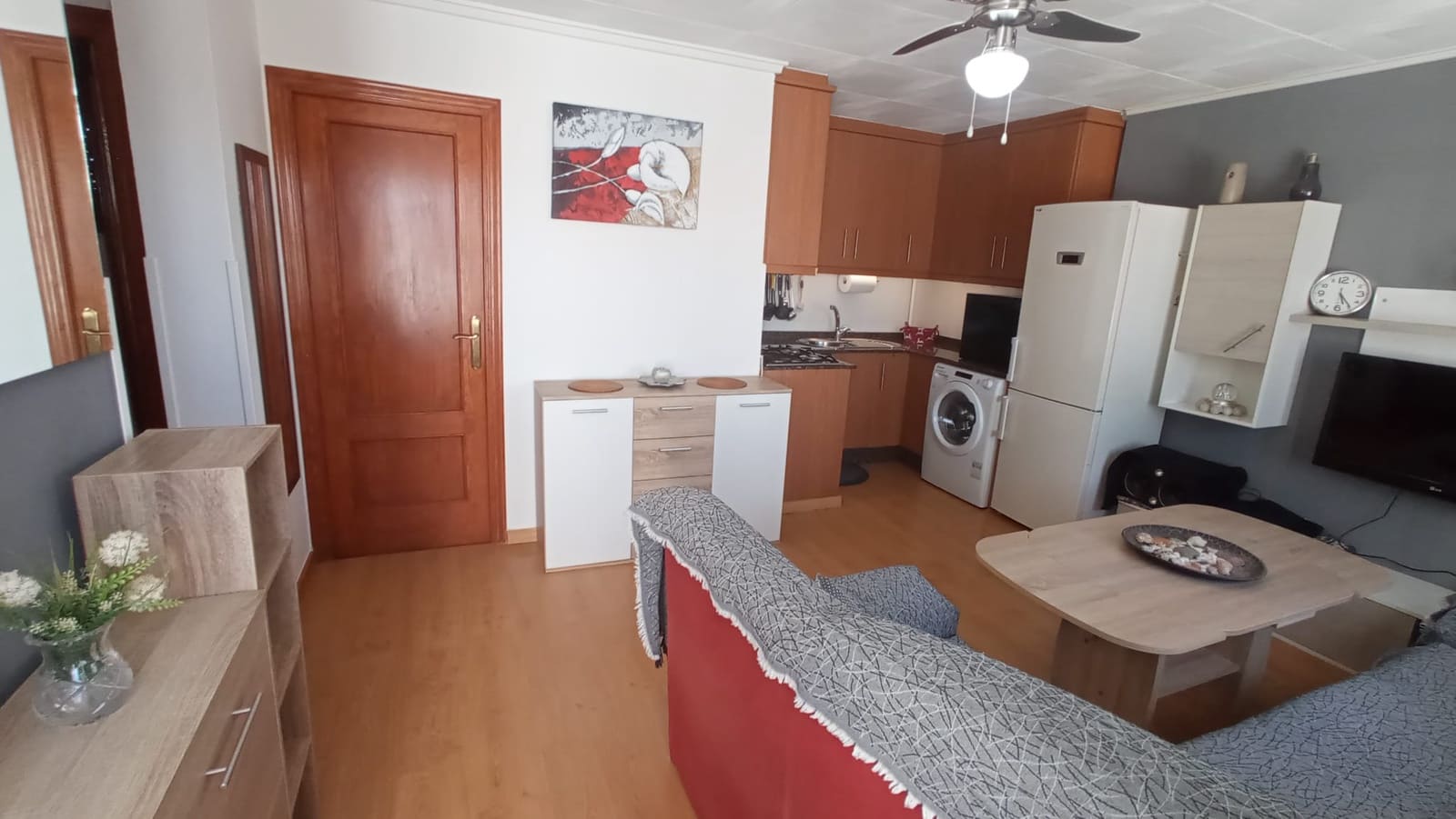 3 slaapkamer Appartement te koop in Torrevieja met garage - € 126.000 (Ref: 10062310)
