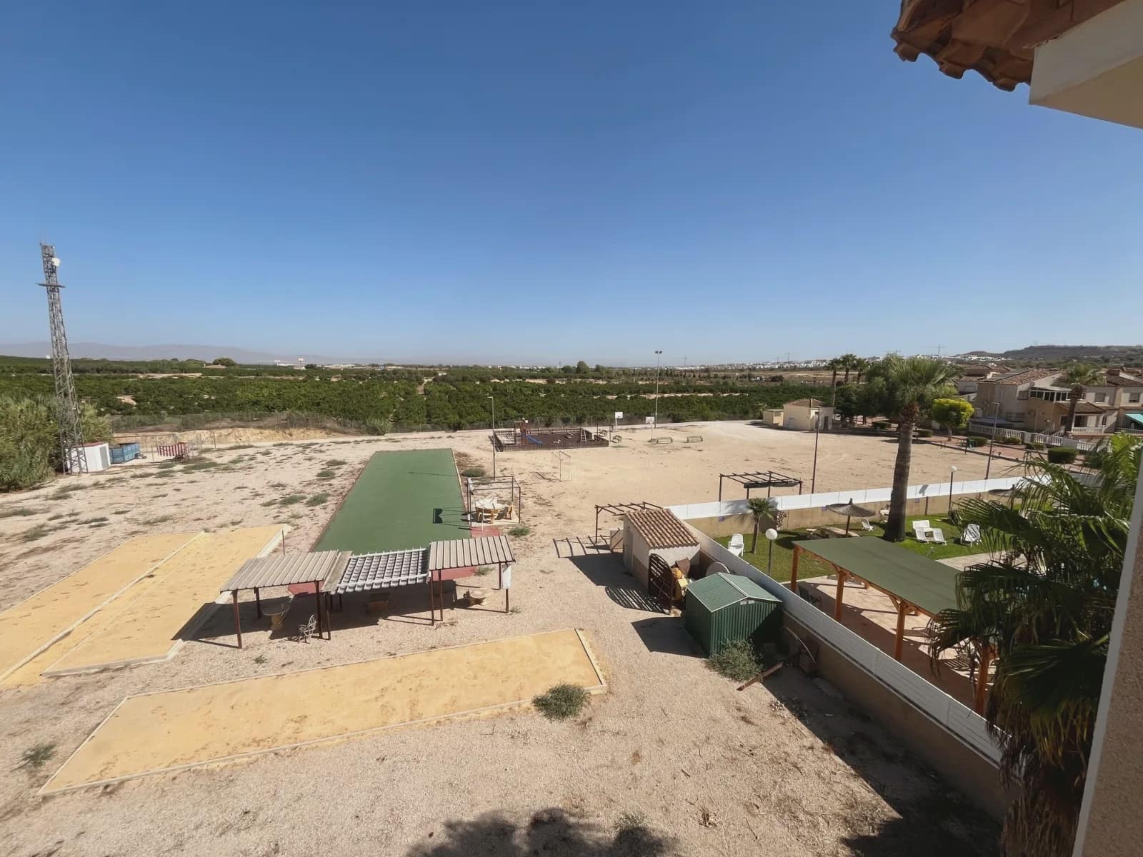 3 soveværelse Villa til salg i Algorfa med swimmingpool garage - € 255.000 (Ref: 10062311)