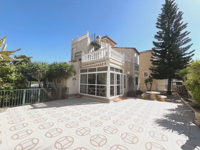 3 soveværelse Villa til salg i Algorfa med swimmingpool garage - € 255.000 (Ref: 10062311)