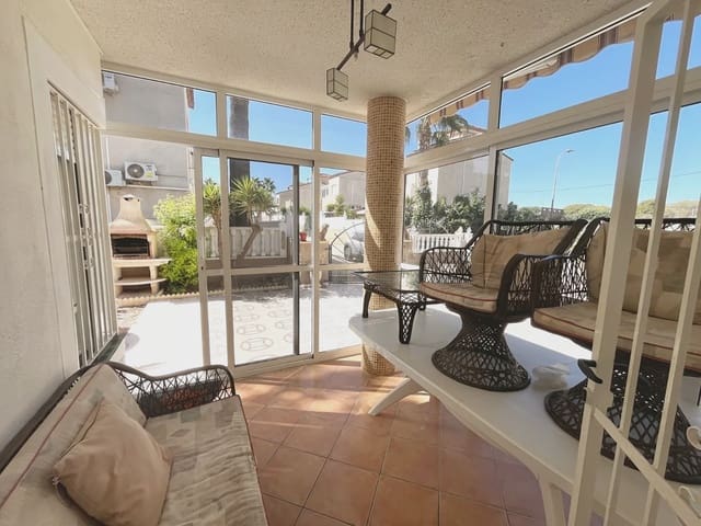 3 soveværelse Villa til salg i Algorfa med swimmingpool garage - € 255.000 (Ref: 10062311)