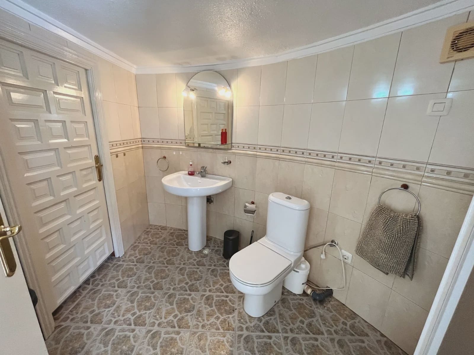 4 soverom Villa til salgs i Ciudad Quesada med svømmebasseng garasje - € 355 000 (Ref: 10062312)