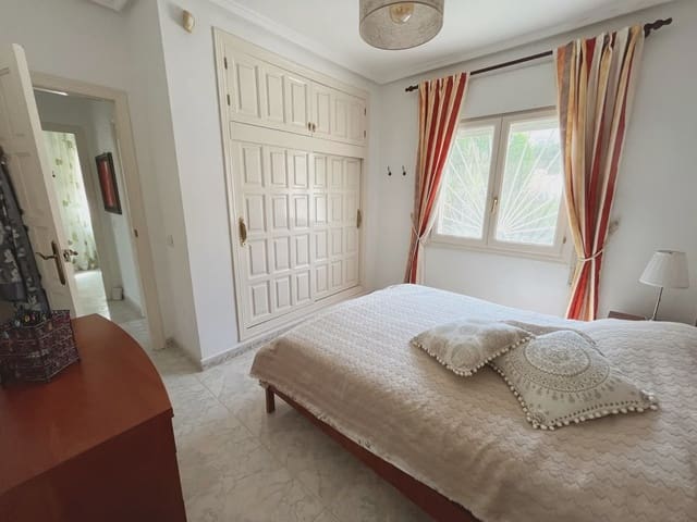 4 quarto Moradia para venda em Ciudad Quesada, Rojales com piscina garagem - 355 000 € (Ref: 10062312)