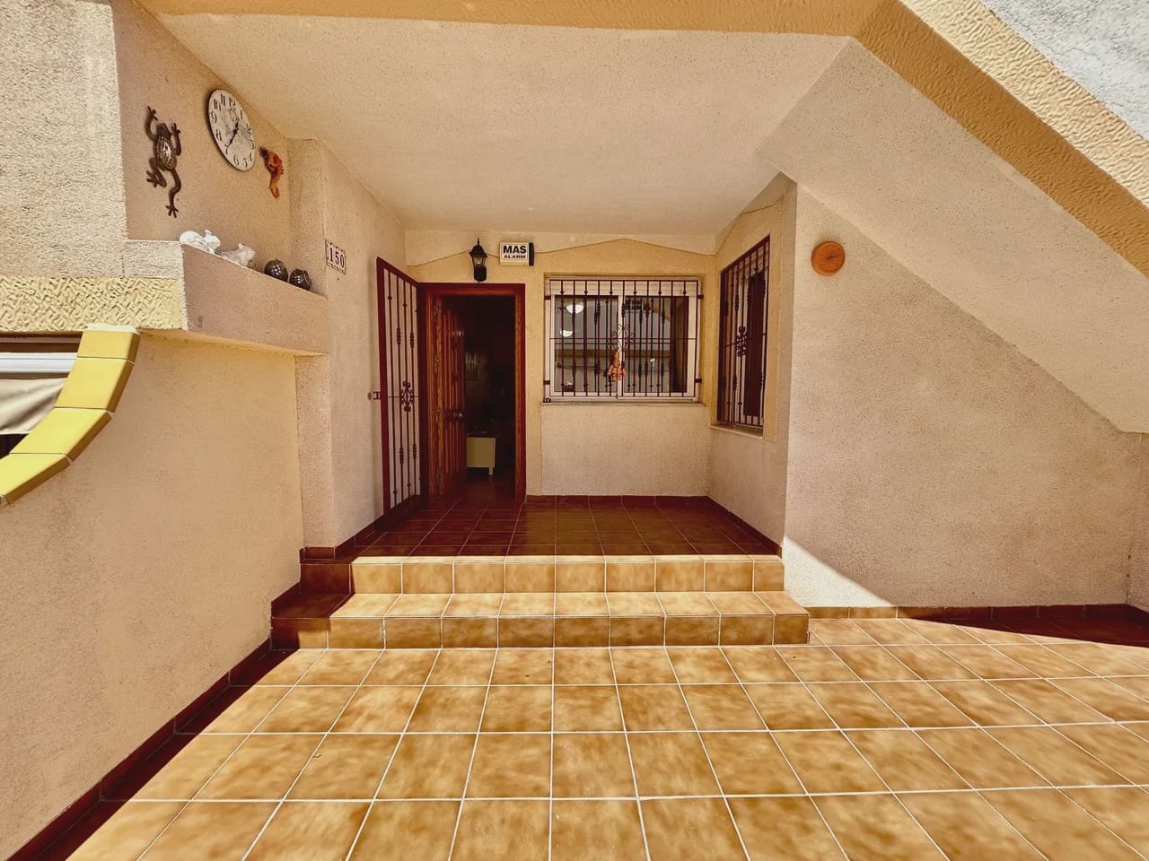2 bedroom Apartment for sale in La Zenia with pool - € 187,000 (Ref: 10072677)