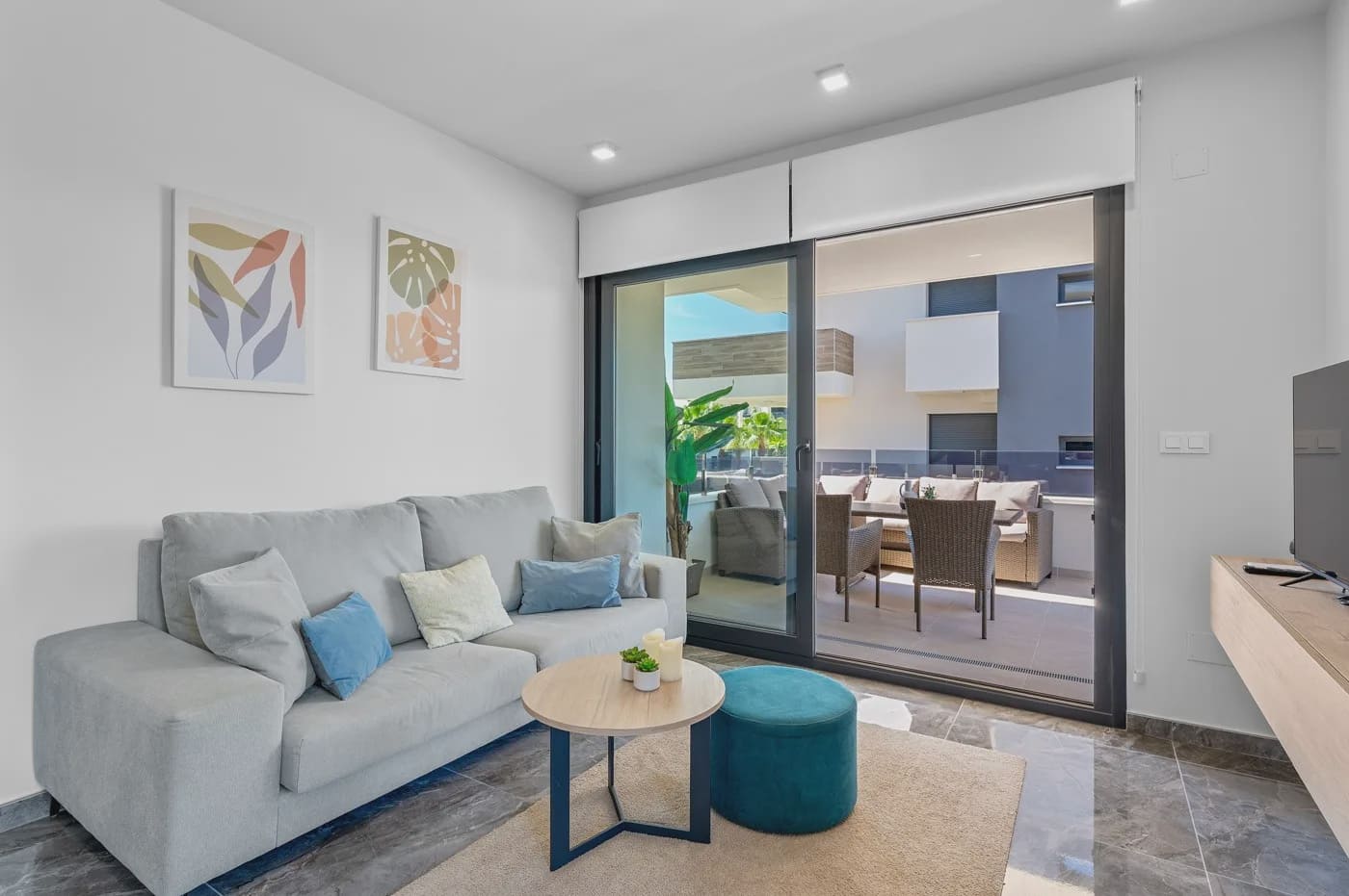 2 soveværelse Lejlighed til salg i Orihuela Costa med swimmingpool garage - € 299.000 (Ref: 10072679)