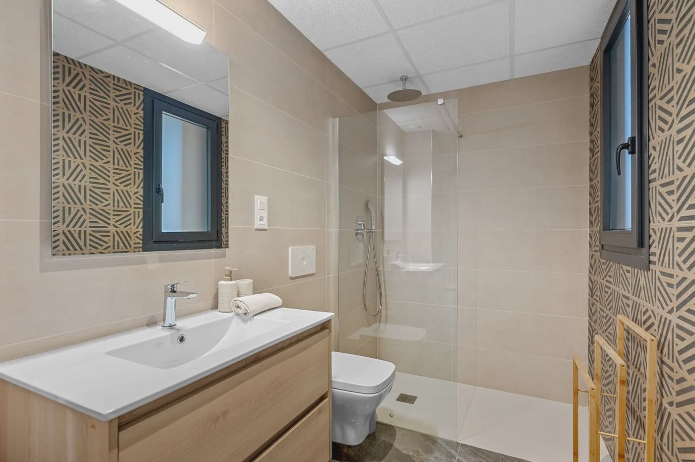 2 soveværelse Lejlighed til salg i Orihuela Costa med swimmingpool garage - € 299.000 (Ref: 10072679)