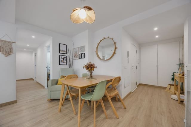 3 quarto Apartamento para venda em Playa de los Náufragos, Torrevieja - 185 000 € (Ref: 10076935)