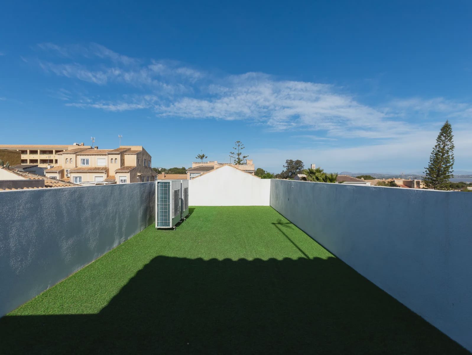 Chalet de 4 habitaciones en Los Balcones en venta con piscina garaje - 549.000 € (Ref: 10077363)
