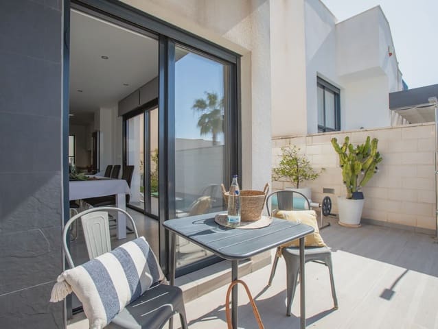 Chalet de 3 habitaciones en Ciudad Quesada, Rojales en venta con piscina garaje - 389.000 € (Ref: 10077364)