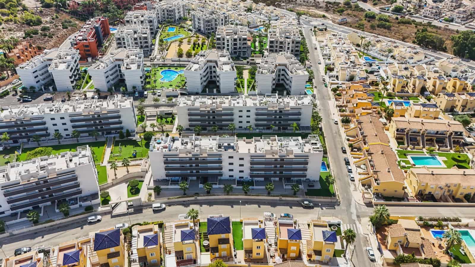 2 quarto Penthouse para venda em Orihuela Costa com piscina garagem - 298 000 € (Ref: 10077365)