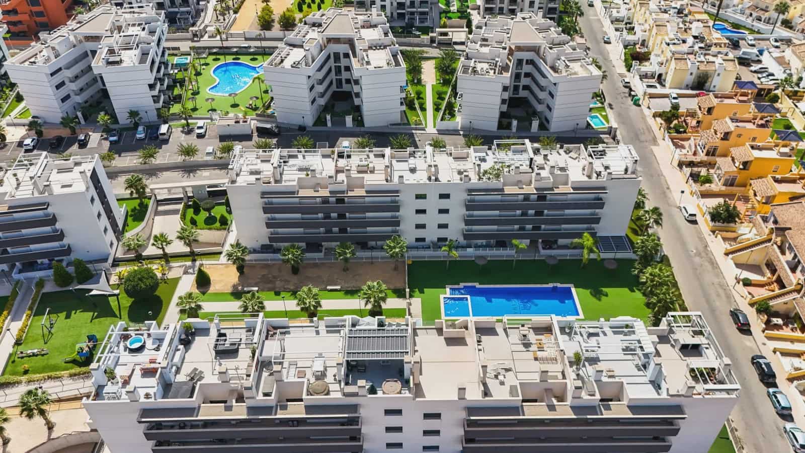 2 quarto Penthouse para venda em Orihuela Costa com piscina garagem - 298 000 € (Ref: 10077365)