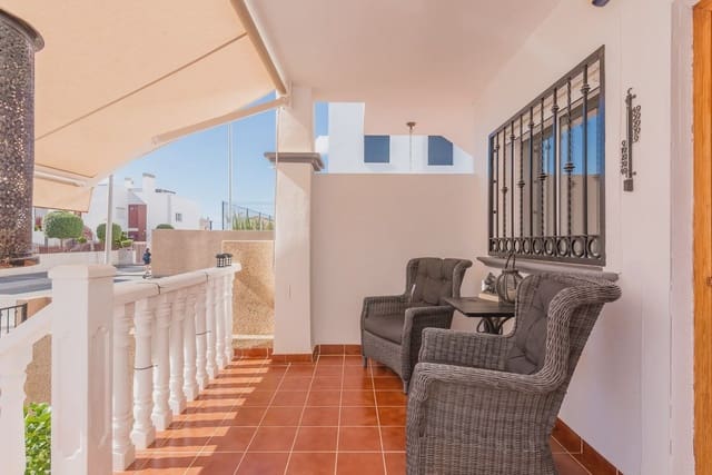 2 slaapkamer Appartement te koop in Punta Prima, Orihuela met zwembad garage - € 189.500 (Ref: 10081762)
