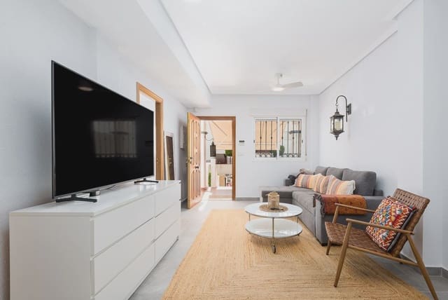 2 makuuhuone Huoneisto myytävänä paikassa Punta Prima, Orihuela mukana uima-altaan 
autotalli - 189 500 € (Ref: 10081762)