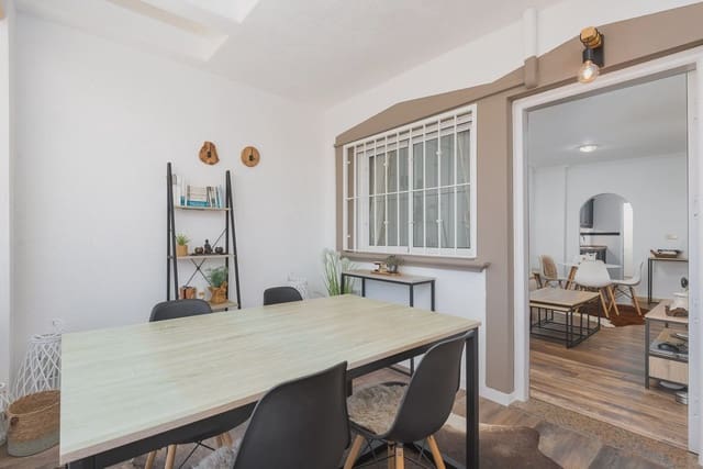 2 slaapkamer Appartement te koop in Punta Prima, Orihuela met zwembad - € 199.000 (Ref: 10081764)