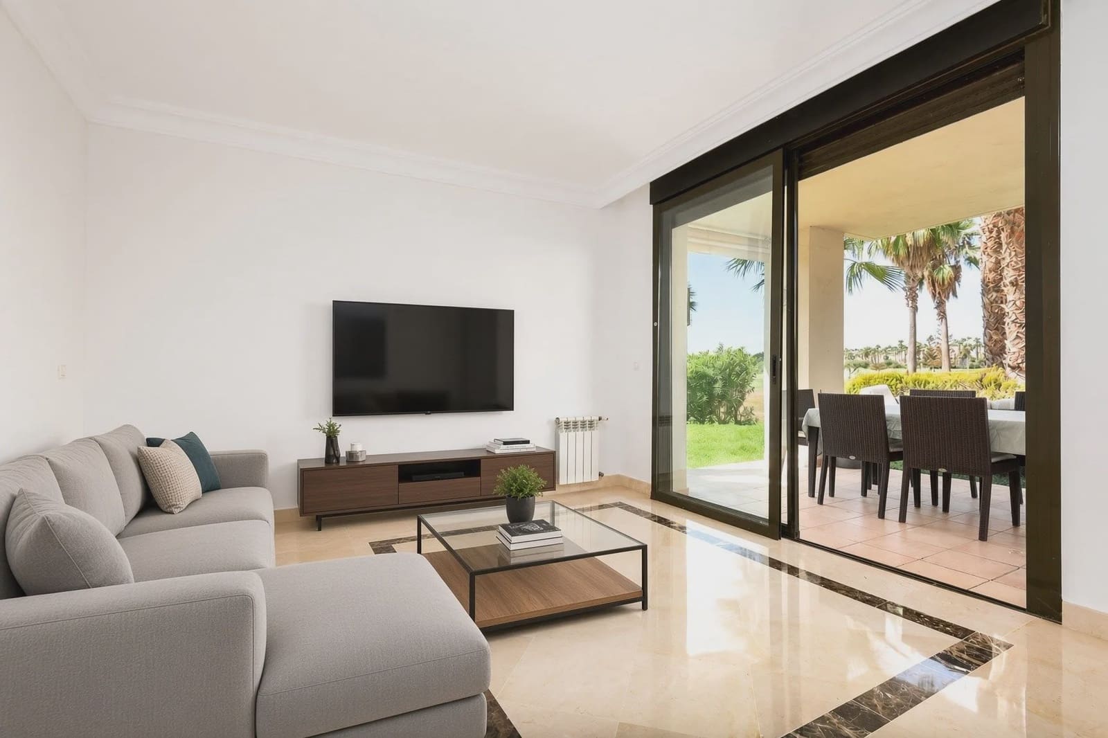 3 camera da letto Appartamento in vendita in Roda con piscina garage - 300.000 € (Rif: 10081766)