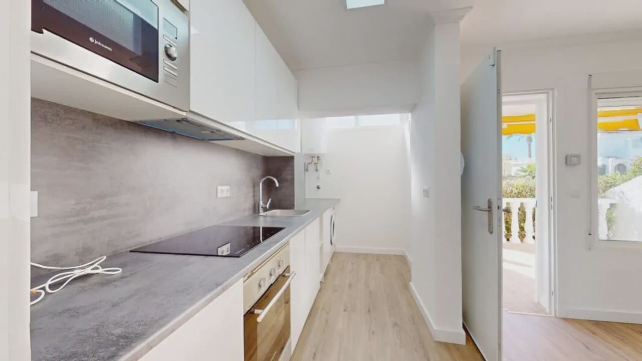 Apartamento de 2 habitaciones en Villamartin en venta con garaje - 199.000 € (Ref: 10086126)