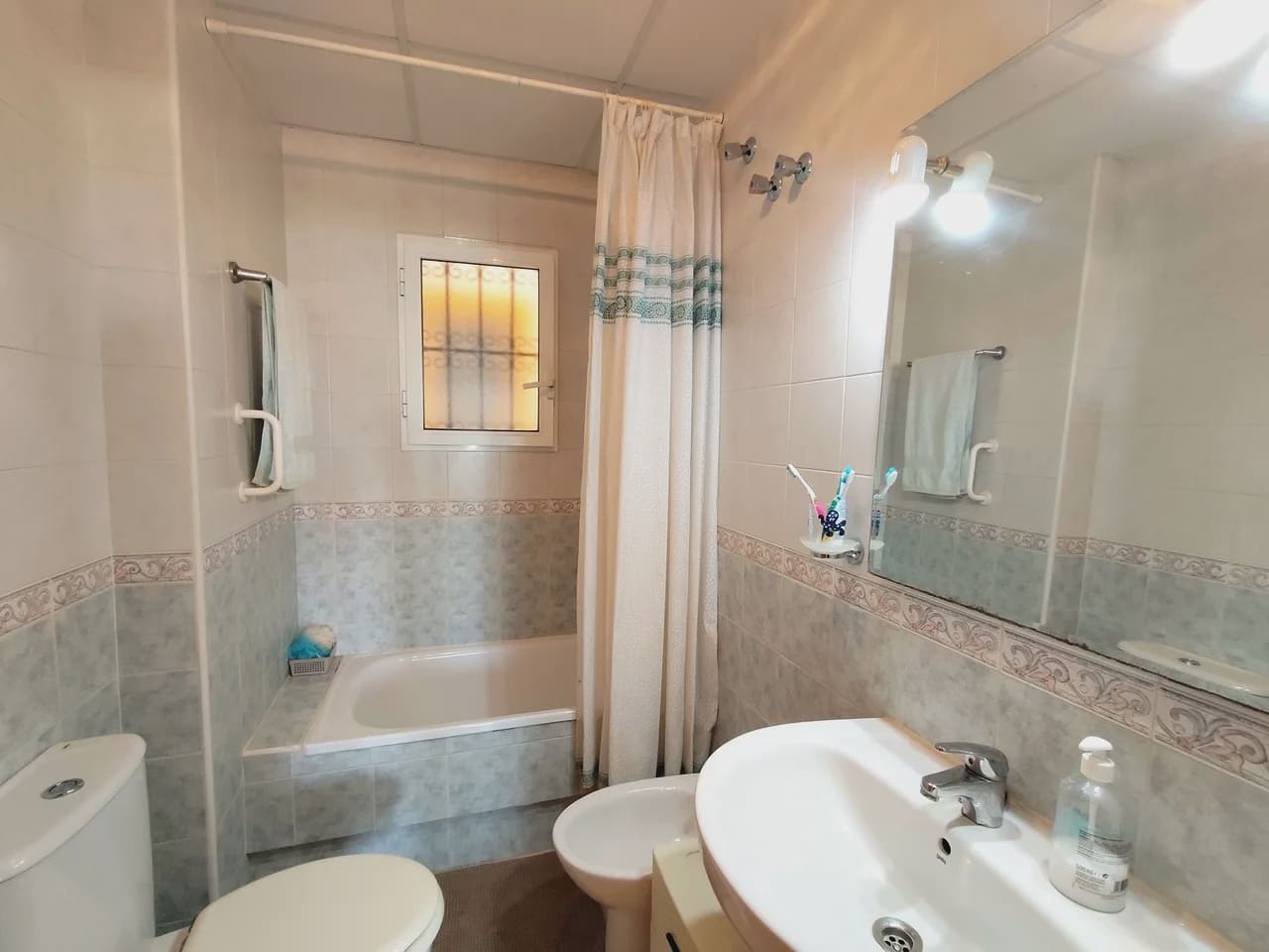 2 slaapkamer Appartement te koop in La Zenia met zwembad - € 169.900 (Ref: 10098281)