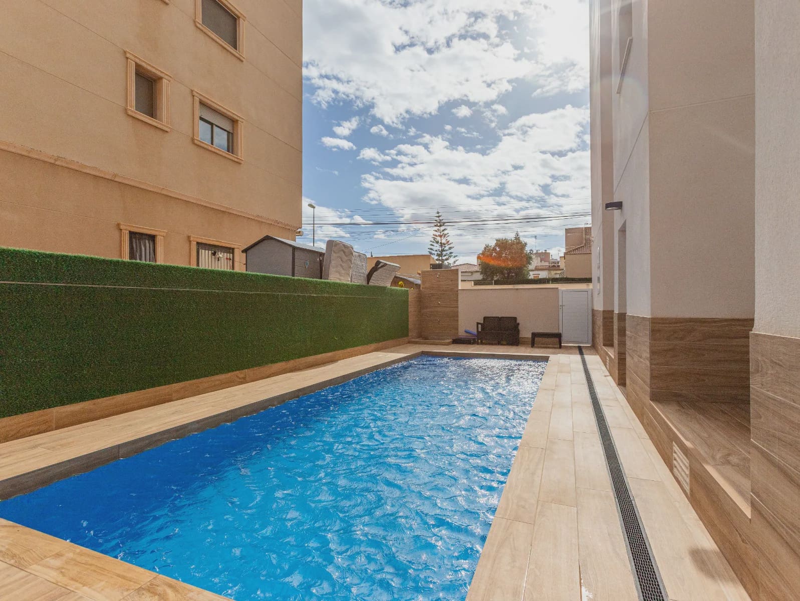 2 bedroom Apartment for sale in Torrevieja with pool - € 197,000 (Ref: 10098283)