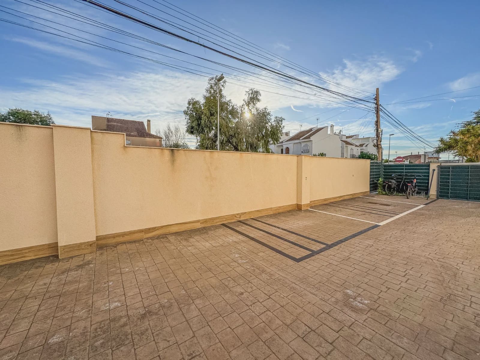 2 bedroom Apartment for sale in Torrevieja with pool - € 197,000 (Ref: 10098283)