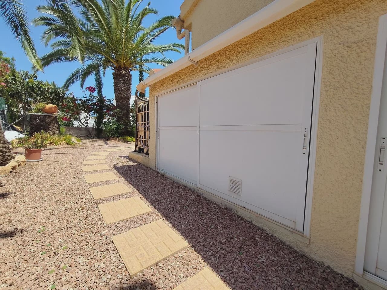 3 slaapkamer Villa te koop in Ciudad Quesada met zwembad garage - € 539.000 (Ref: 10102605)