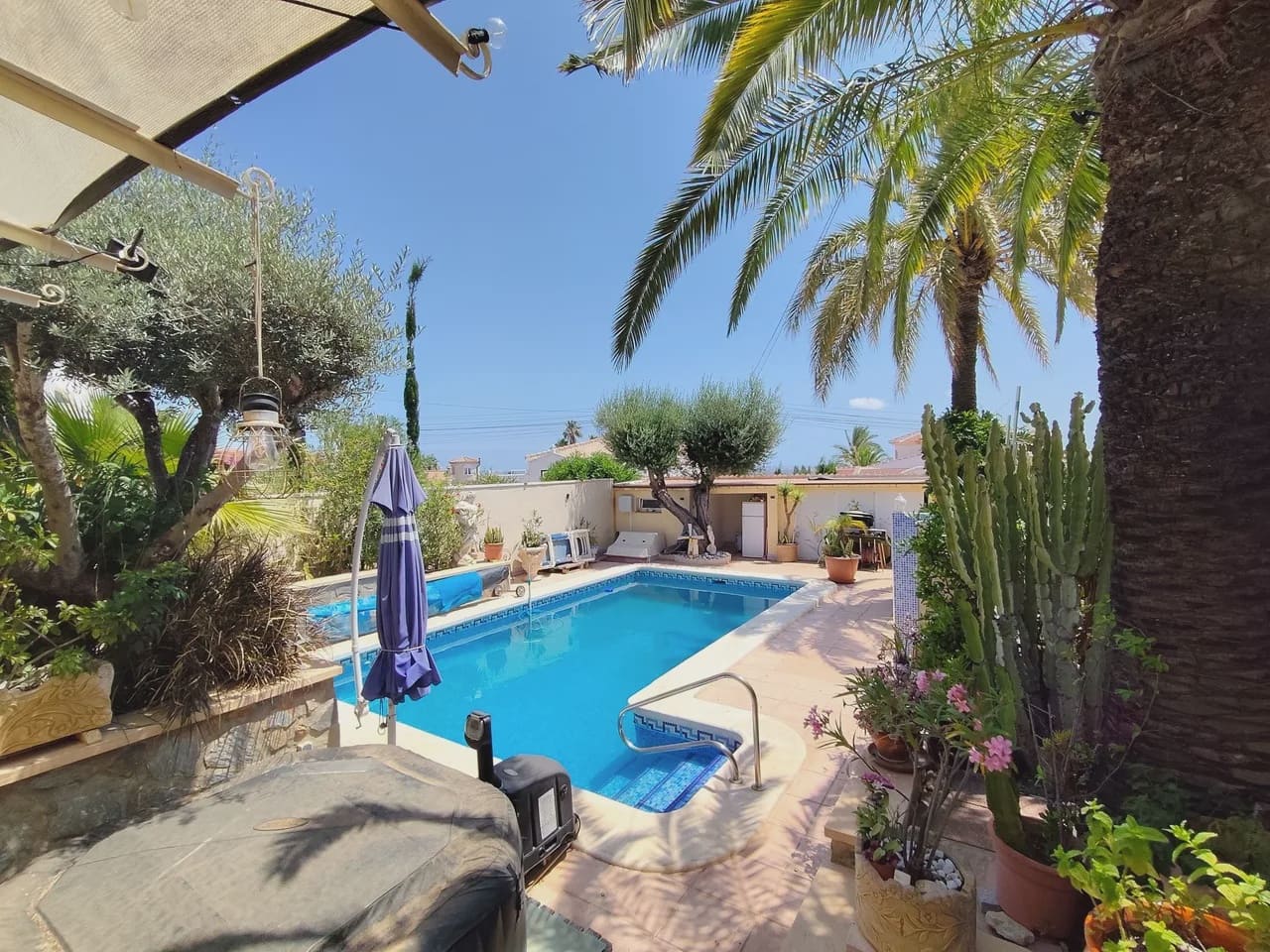 3 slaapkamer Villa te koop in Ciudad Quesada met zwembad garage - € 539.000 (Ref: 10102605)