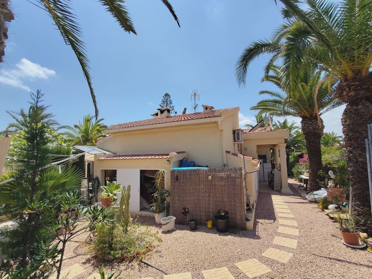 3 slaapkamer Villa te koop in Ciudad Quesada met zwembad garage - € 539.000 (Ref: 10102605)