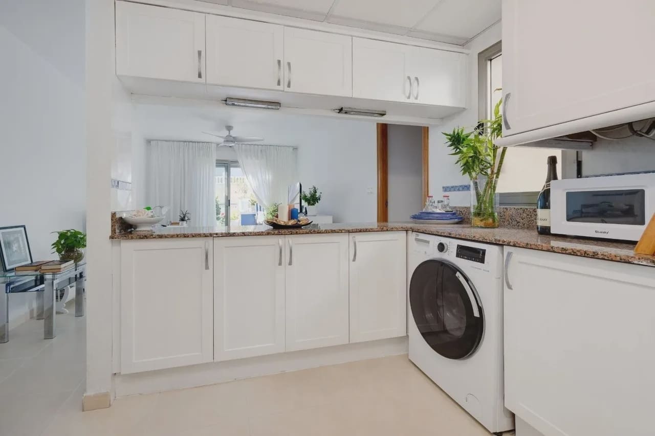 3 bedroom Villa for sale in Torrevieja with pool garage - € 329,000 (Ref: 10102606)