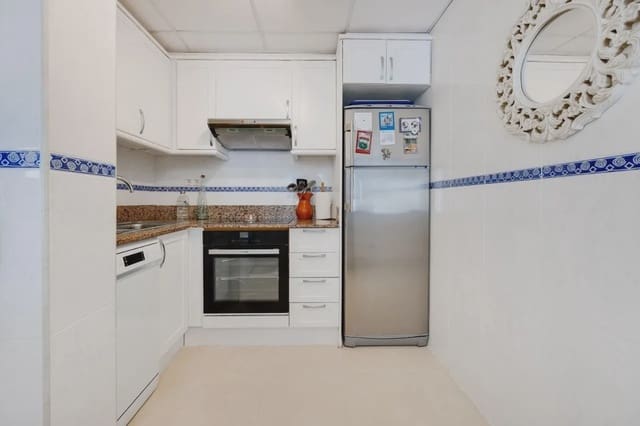 3 soverom Villa til salgs i Playa de los Locos, Torrevieja med svømmebasseng garasje - € 329 000 (Ref: 10102606)