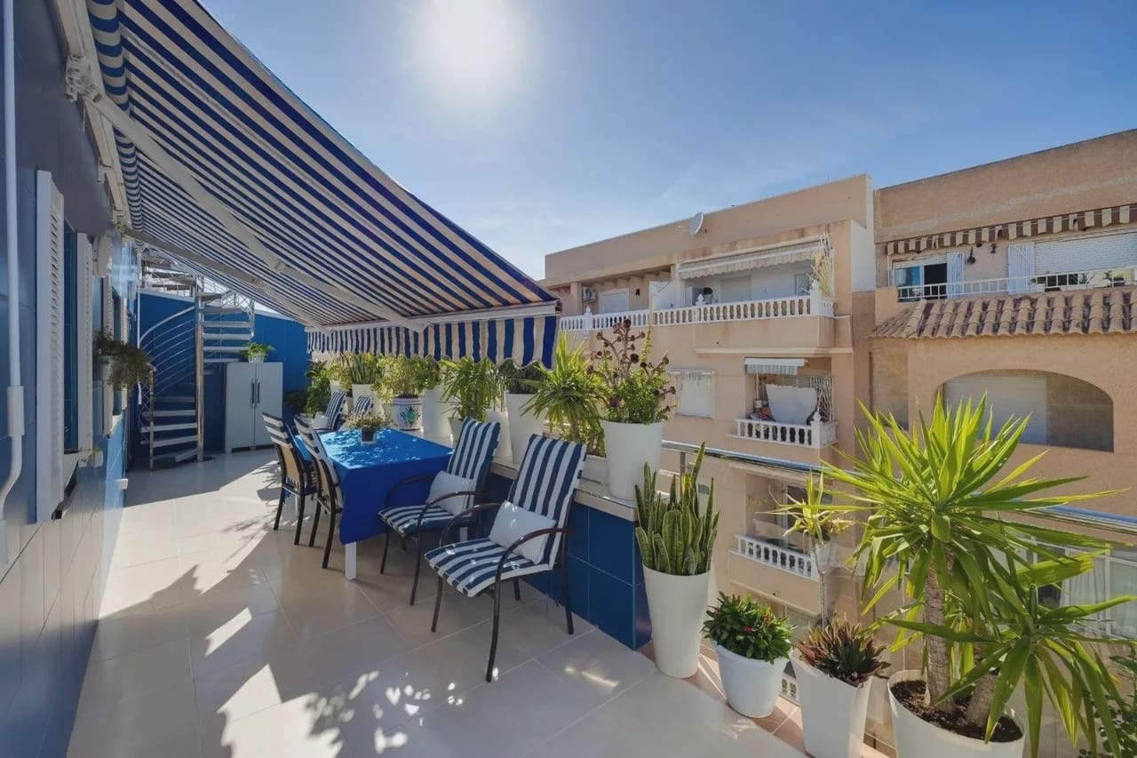 3 bedroom Villa for sale in Torrevieja with pool garage - € 329,000 (Ref: 10102606)