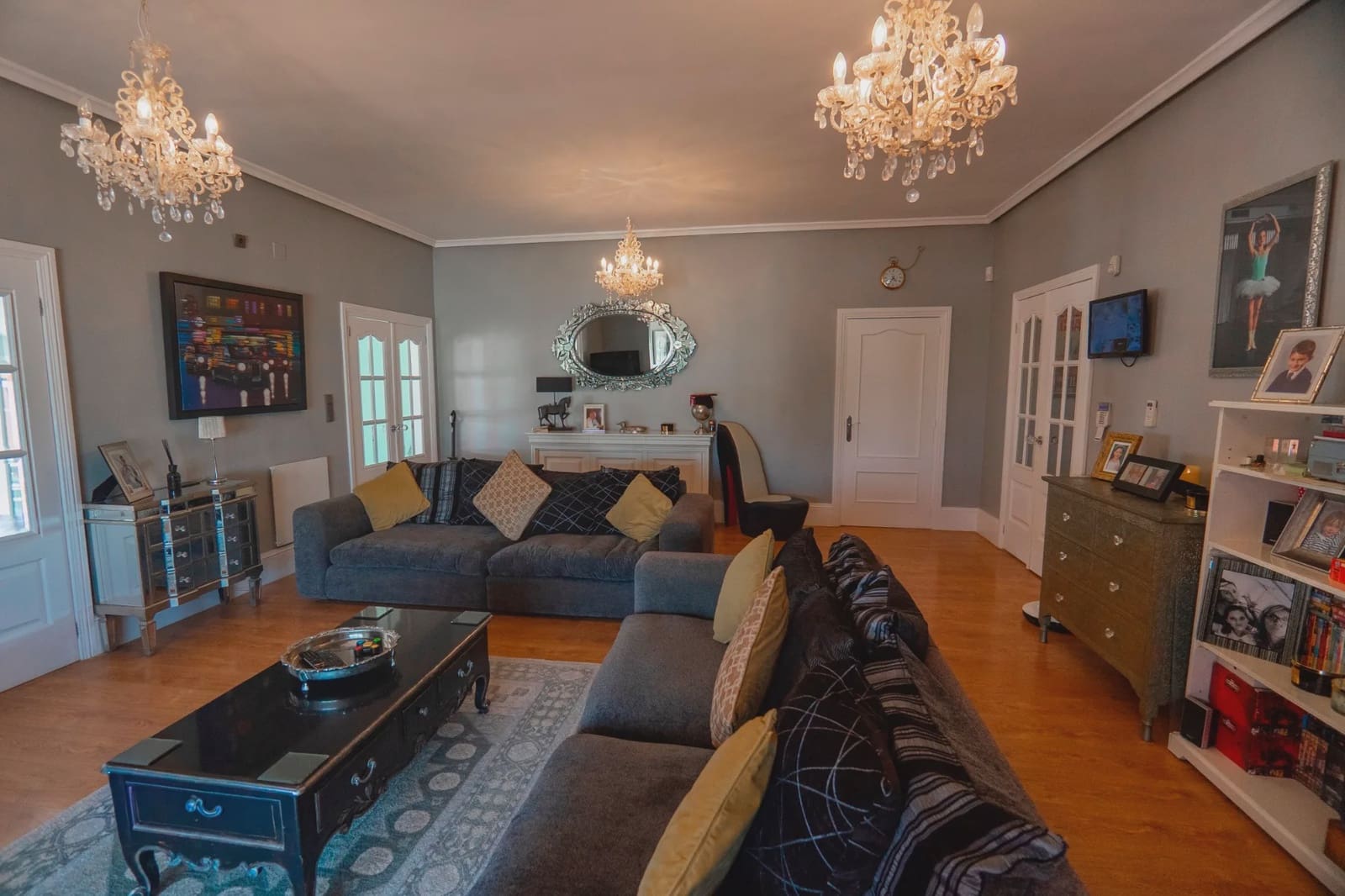 6 slaapkamer Villa te koop in Heredades met zwembad garage - € 595.000 (Ref: 10102607)