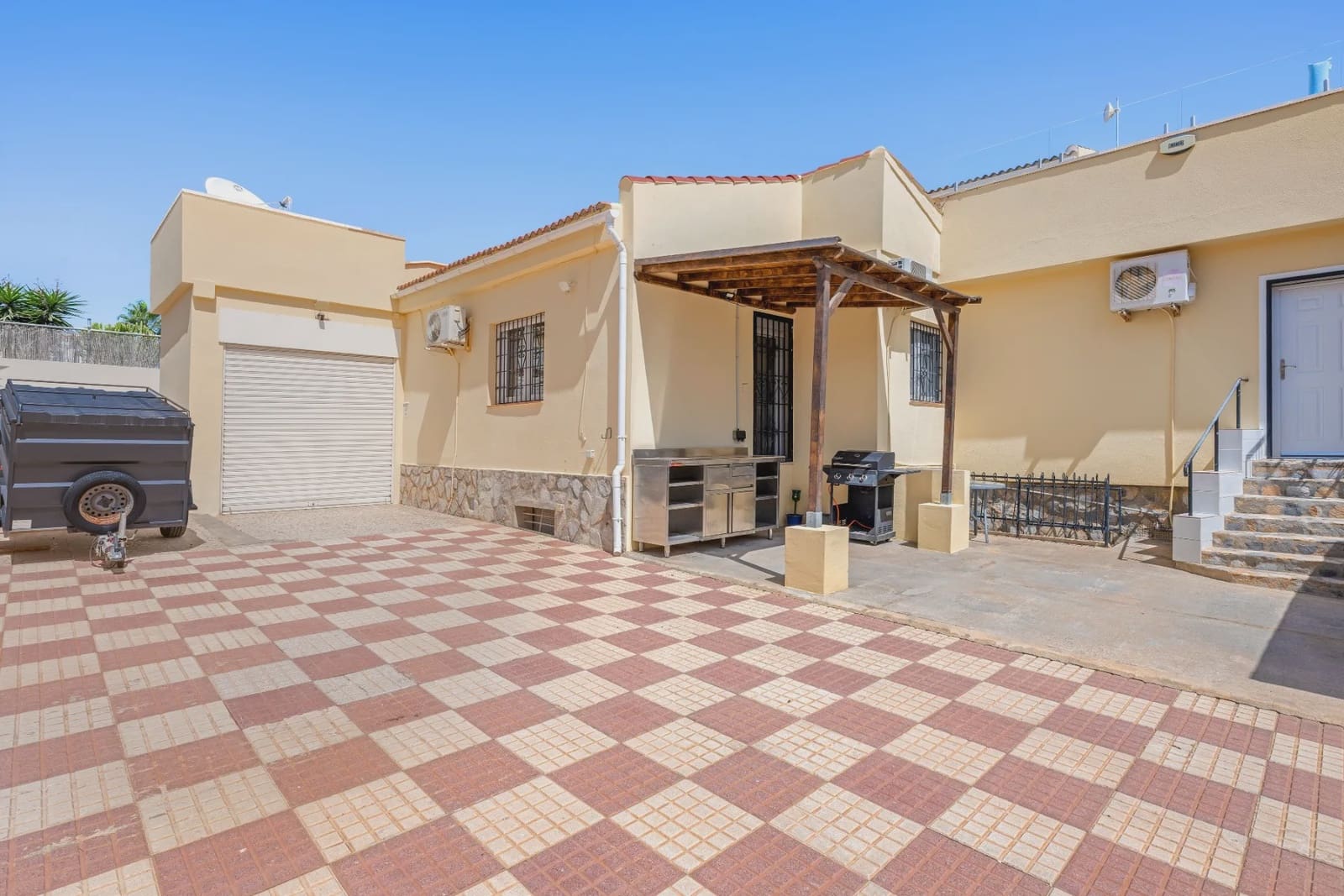 5 quarto Moradia para venda em Ciudad Quesada com piscina garagem - 595 000 € (Ref: 10102608)