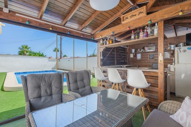 5 quarto Moradia para venda em Ciudad Quesada, Rojales com piscina garagem - 595 000 € (Ref: 10102608)