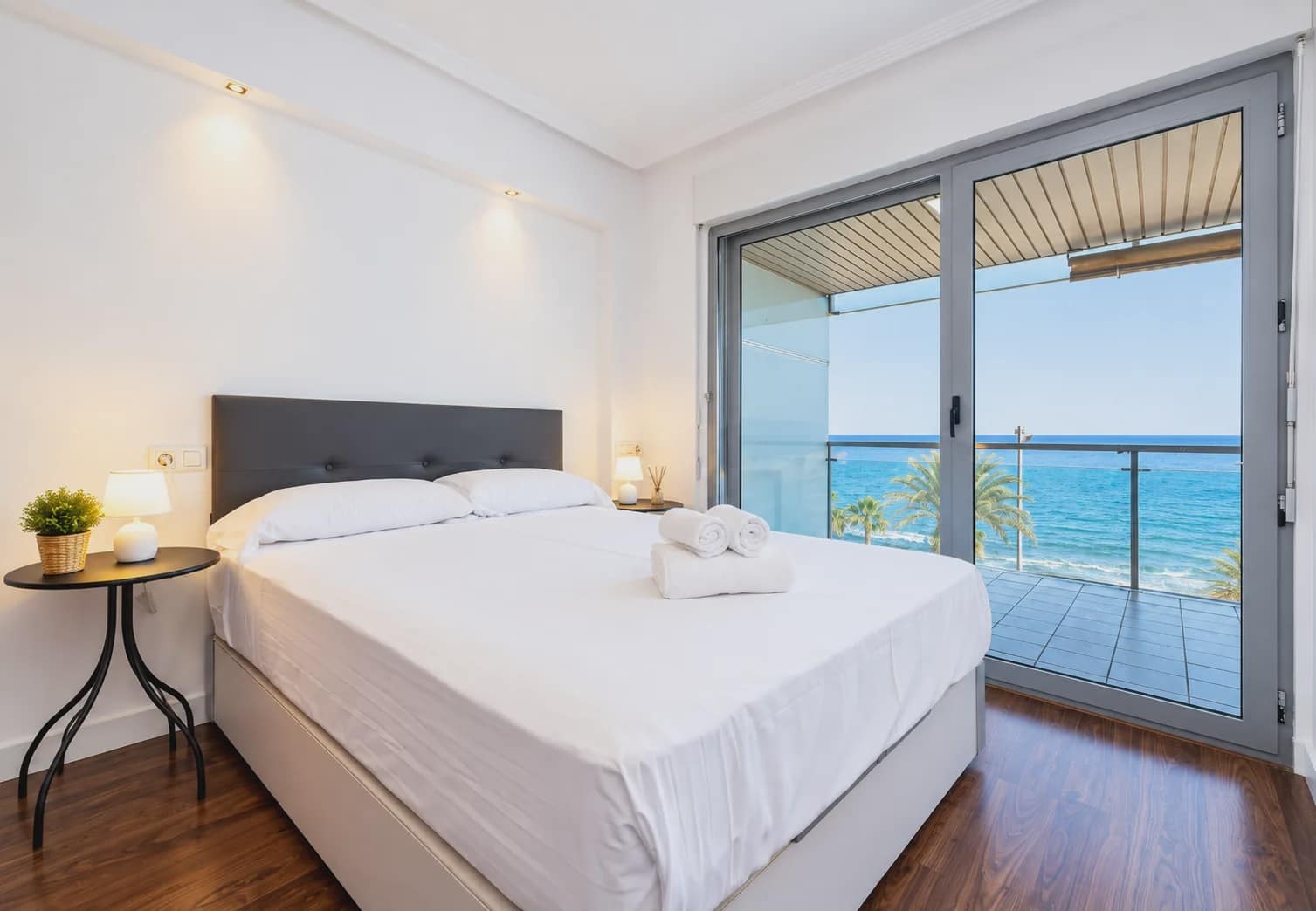 3 Zimmer Apartment zu verkaufen in Torrevieja mit Pool Garage - 459.000 € (Ref: 10127407)