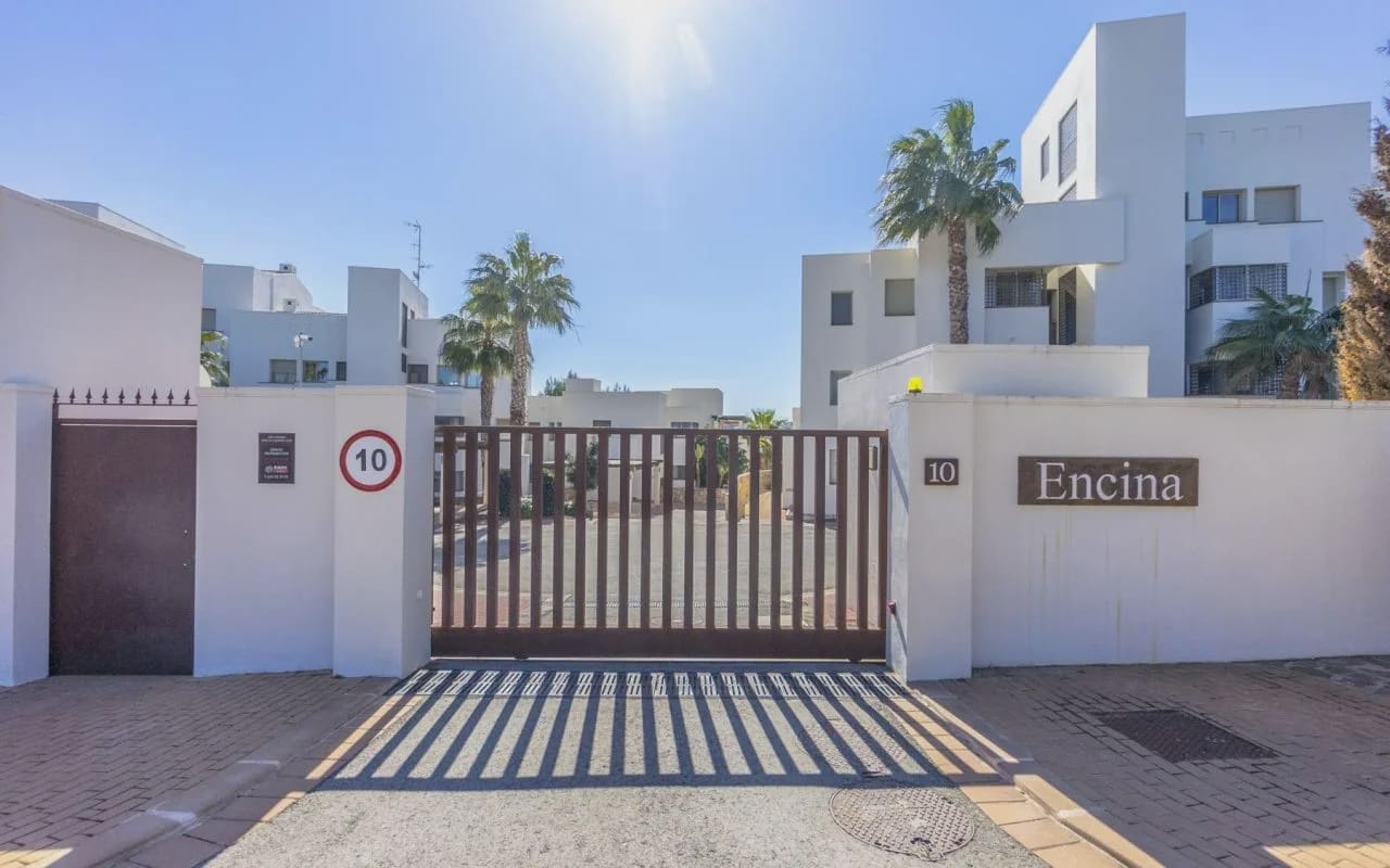2 quarto Moradia para venda em Orihuela Costa com piscina garagem - 275 000 € (Ref: 10127409)