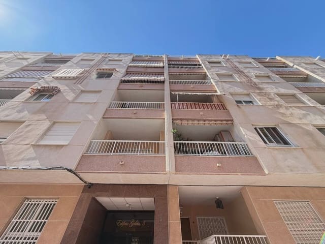 3 soveværelse Lejlighed til salg i Las Piscinas Naturales, Torrevieja - € 219.995 (Ref: 10135574)