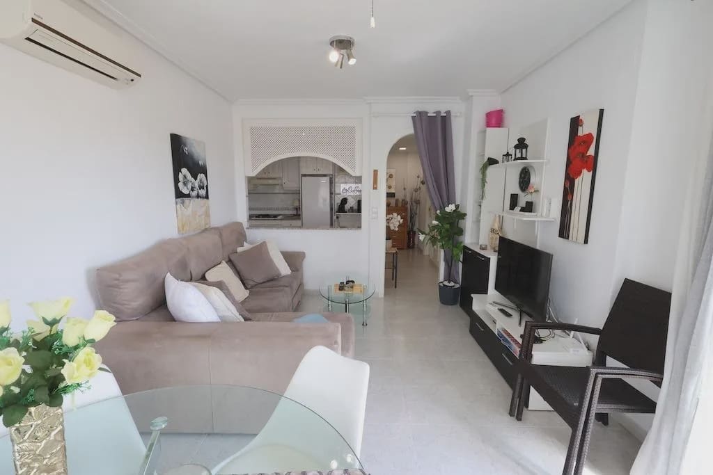 2 soveværelse Lejlighed til salg i Orihuela Costa med swimmingpool - € 199.000 (Ref: 10139711)