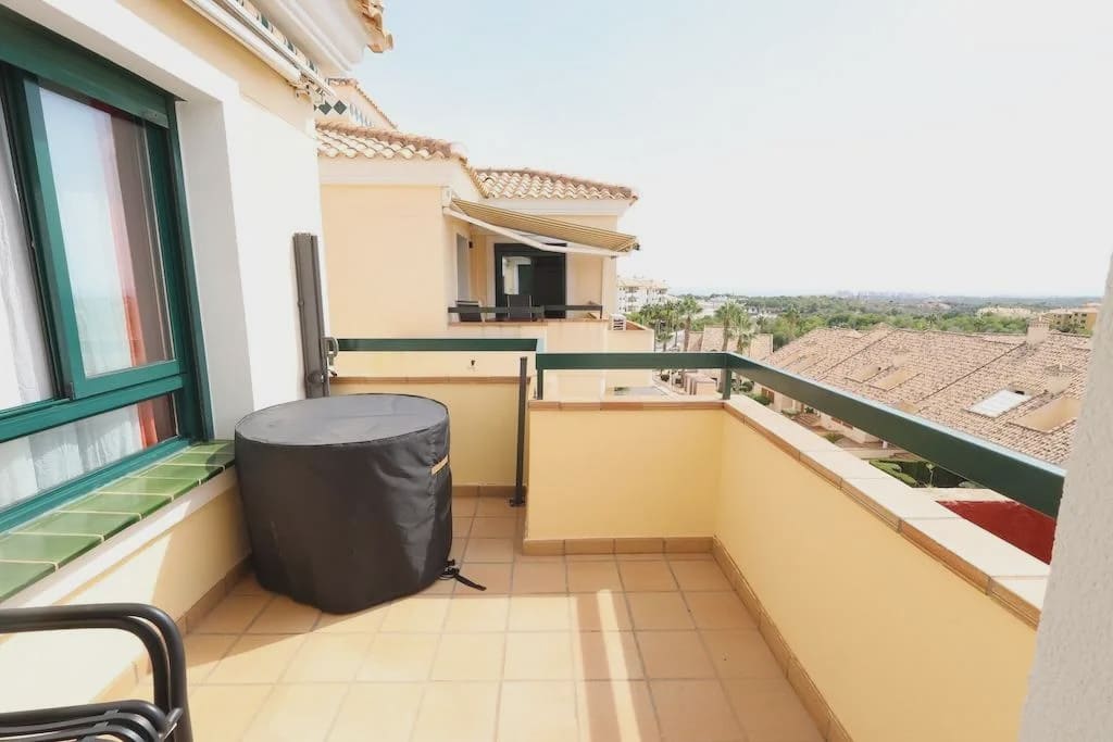 2 soveværelse Lejlighed til salg i Orihuela Costa med swimmingpool - € 199.000 (Ref: 10139711)