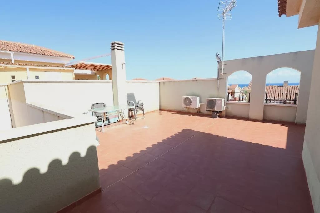 2 bedroom Apartment for sale in Torrevieja with pool garage - € 210,000 (Ref: 10139714)