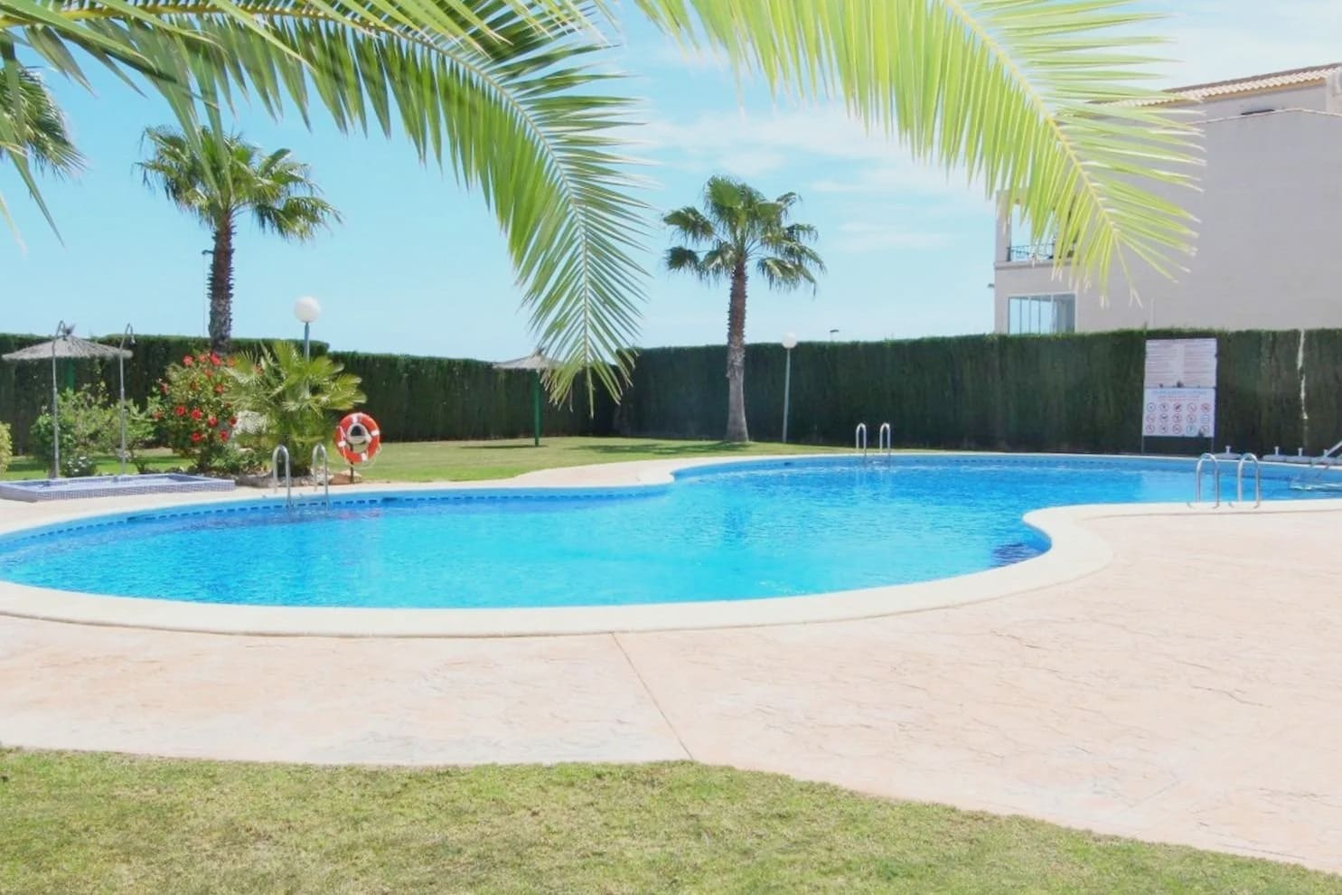 2 soveværelse Lejlighed til salg i Orihuela Costa med swimmingpool - € 149.000 (Ref: 10139715)