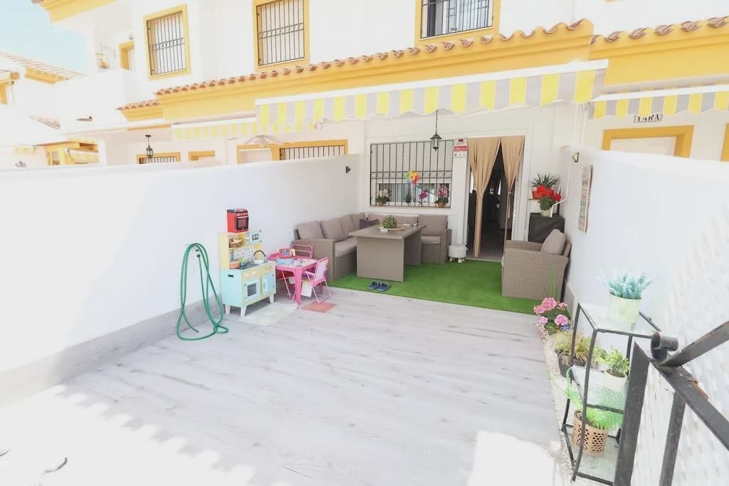 2 soveværelse Rækkehus til salg i Pilar de la Horadada med swimmingpool - € 229.900 (Ref: 10140161)