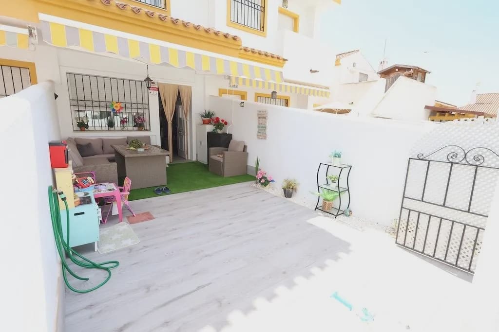 2 soveværelse Rækkehus til salg i Pilar de la Horadada med swimmingpool - € 229.900 (Ref: 10140161)