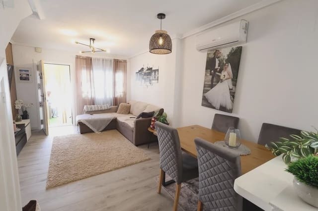 2 soverom Rekkehus til salgs i Pueblo Latino, Pilar de la Horadada med svømmebasseng - € 229 900 (Ref: 10140161)