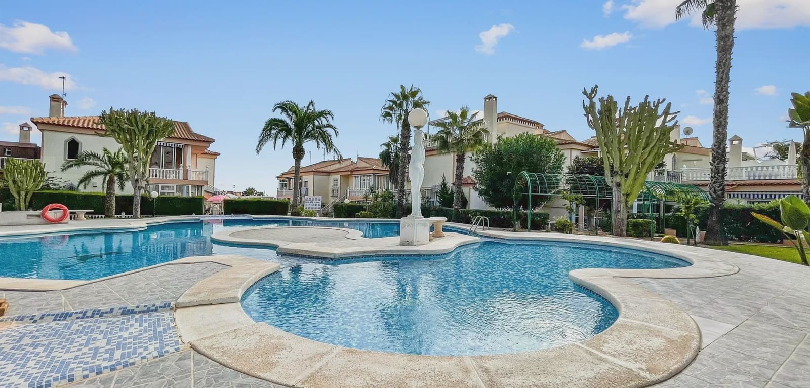 2 slaapkamer Appartement te koop in Orihuela Costa met zwembad - € 175.000 (Ref: 10150545)